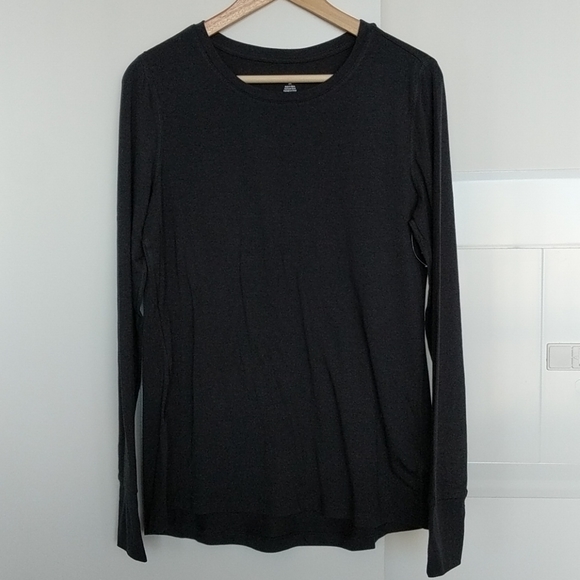 NWOT Amazon Essentials Studio Long-Sleeve T-shirt - Picture 6 of 8